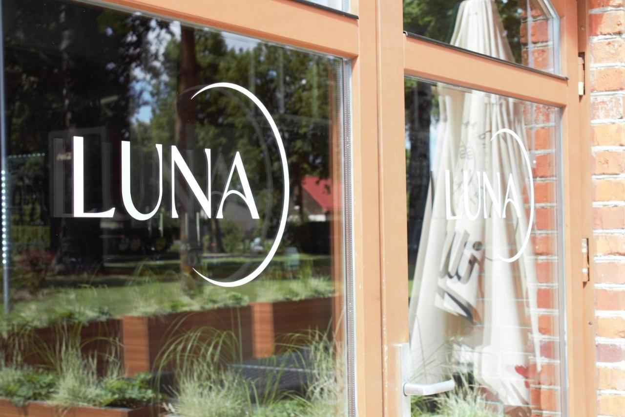 Luna 马里扬泊列 外观 照片